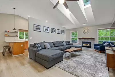 521 208th Avenue E, Bonney Lake, WA 98391 - Photo 5