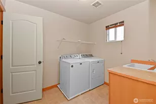 11709 1st Pl SE, Lake Stevens, WA 98258 - Photo 37