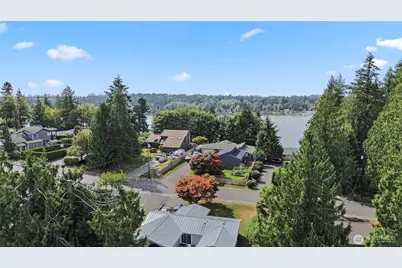 11709 1st Place SE, Lake Stevens, WA 98258 - Photo 3