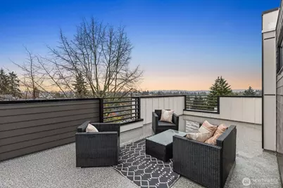 4557 34th Avenue S, Seattle, WA 98118 - Photo 35