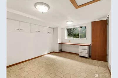 10561 15th Avenue NW, Seattle, WA 98177 - Photo 23