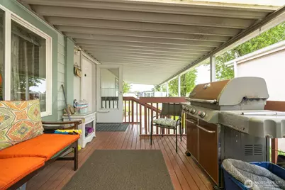 380 E Pole Road #6, Lynden, WA 98264 - Photo 5