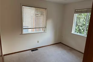 17421 NE 11th St, Bellevue, WA 98008 - Photo 33