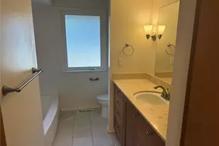17421 NE 11th St, Bellevue, WA 98008 - Photo 31