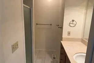 17421 NE 11th St, Bellevue, WA 98008 - Photo 25