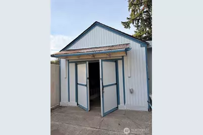 8711 Lawndale Avenue SW, Lakewood, WA 98498 - Photo 27