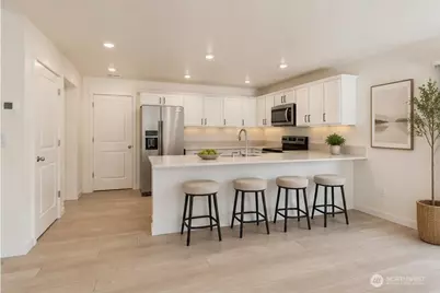 4924 87th Drive NE, Marysville, WA 98270 - Photo 3