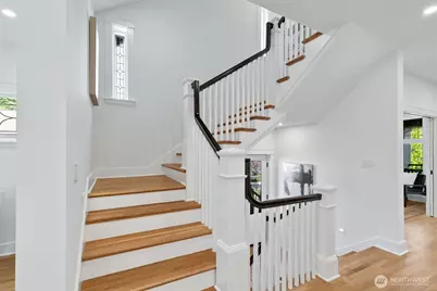 1743 26th Avenue E, Seattle, WA 98112 - Photo 17
