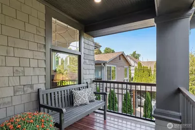 1743 26th Avenue E, Seattle, WA 98112 - Photo 3