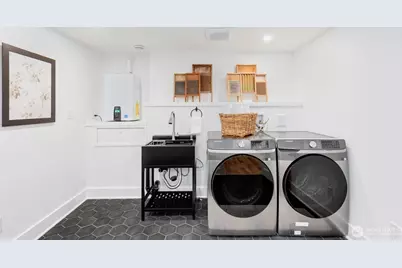 1743 26th Avenue E, Seattle, WA 98112 - Photo 31