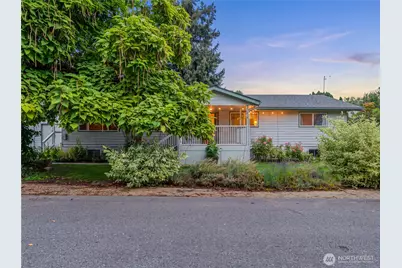 1216 4th Street, Wenatchee, WA 98801 - Photo 1