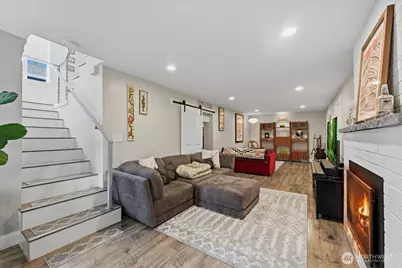 12232 Fremont Avenue N, Seattle, WA 98133 - Photo 19