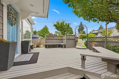 12232 Fremont Avenue N, Seattle, WA 98133 - Photo 33