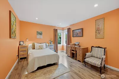 12232 Fremont Avenue N, Seattle, WA 98133 - Photo 17