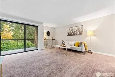 6858 139th Avenue NE #708, Redmond, WA 98052 - Photo 3