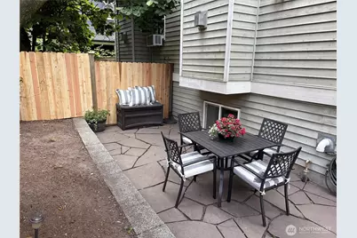 158 15th Avenue #B, Seattle, WA 98122 - Photo 23