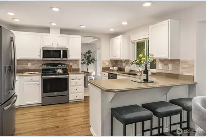 13709 NE 93rd Street, Redmond, WA 98052 - Photo 15