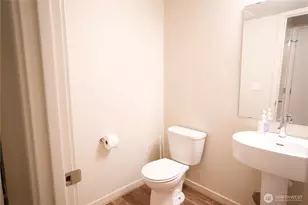4255 SW Charleston St, Seattle, WA 98116 - Photo 7