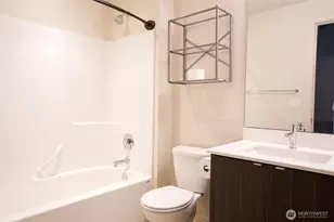 4255 SW Charleston St, Seattle, WA 98116 - Photo 15