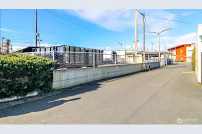 418 Central Avenue N, Kent, WA 98032 - Photo 25