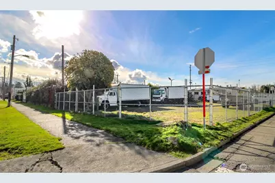 418 Central Avenue N, Kent, WA 98032 - Photo 17