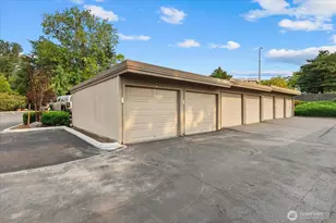9715 NE Juanita Dr, Kirkland, WA 98034 - Photo 23