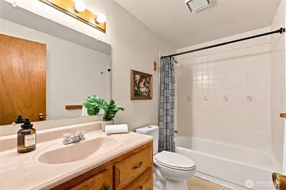 442 E 31st Street #D3, Bremerton, WA 98310 - Photo 27