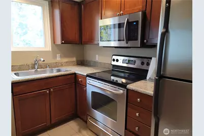 1311 S 12th Avenue #C205, Seattle, WA 98144 - Photo 9