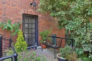 408 Bellevue Ave E, Seattle, WA 98102 - Photo 15