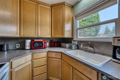 2525 Veldee Avenue, Bremerton, WA 98312 - Photo 7