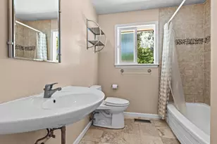 10610 NE 190th St, Bothell, WA 98011 - Photo 13