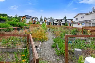 747 Fords Ct, Bainbridge Island, WA 98110 - Photo 37