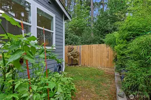 747 Fords Ct, Bainbridge Island, WA 98110 - Photo 15