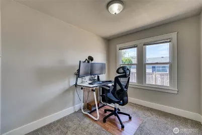 1908 Burwell St, Bremerton, WA 98337 - Photo 11