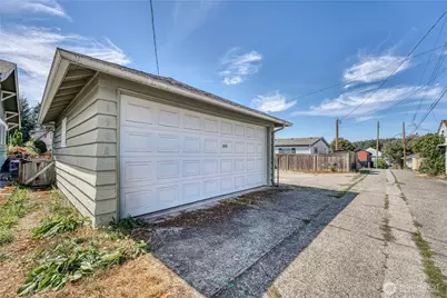 1908 Burwell St, Bremerton, WA 98337 - Photo 23