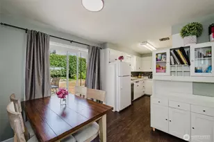 2122 NE Sunrise Dr, Bremerton, WA 98310 - Photo 11