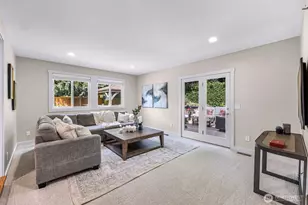 24124 NE 6th Pl, Sammamish, WA 98074 - Photo 9