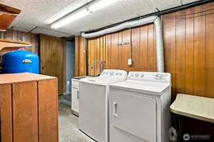 1929 Summit Lake Shore Rd NW, Olympia, WA 98502 - Photo 19