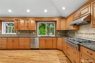 4315 210th Pl NE, Sammamish, WA 98074 - Photo 7