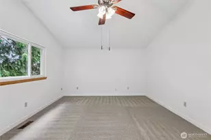 4315 210th Pl NE, Sammamish, WA 98074 - Photo 19