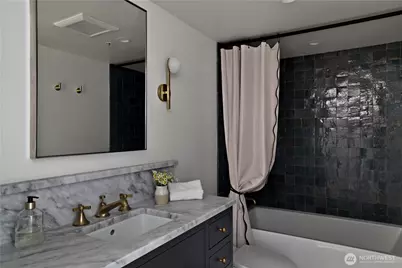 2929 1st Avenue #519, Seattle, WA 98121 - Photo 31