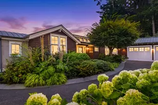 9221 SE 46th St, Mercer Island, WA 98040 - Photo 1
