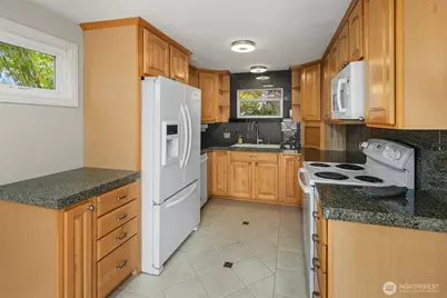 4038 24th Place S, Seattle, WA 98108 - Photo 9