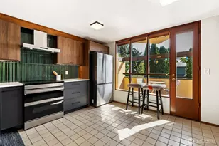 3921 S Angeline St, Seattle, WA 98118 - Photo 7