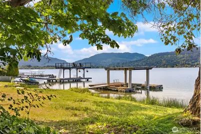 3027 E Lake Sammamish Parkway SE, Sammamish, WA 98075 - Photo 13