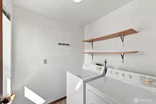 2233 E Birch St, Bellingham, WA 98229 - Photo 9