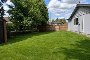 17654 86th Ave NE, Bothell, WA 98011 - Photo 11