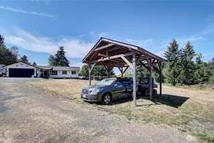 275 Studebaker Spur 2 Rd, Castle Rock, WA 98611 - Photo 3