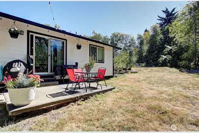 275 Studebaker Spur 2 Road, Castle Rock, WA 98611 - Photo 5