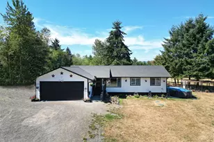 275 Studebaker Spur 2 Rd, Castle Rock, WA 98611 - Photo 1